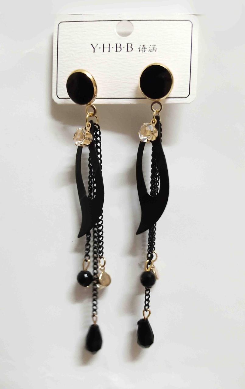 sk_1013 black gothic dangle earrings