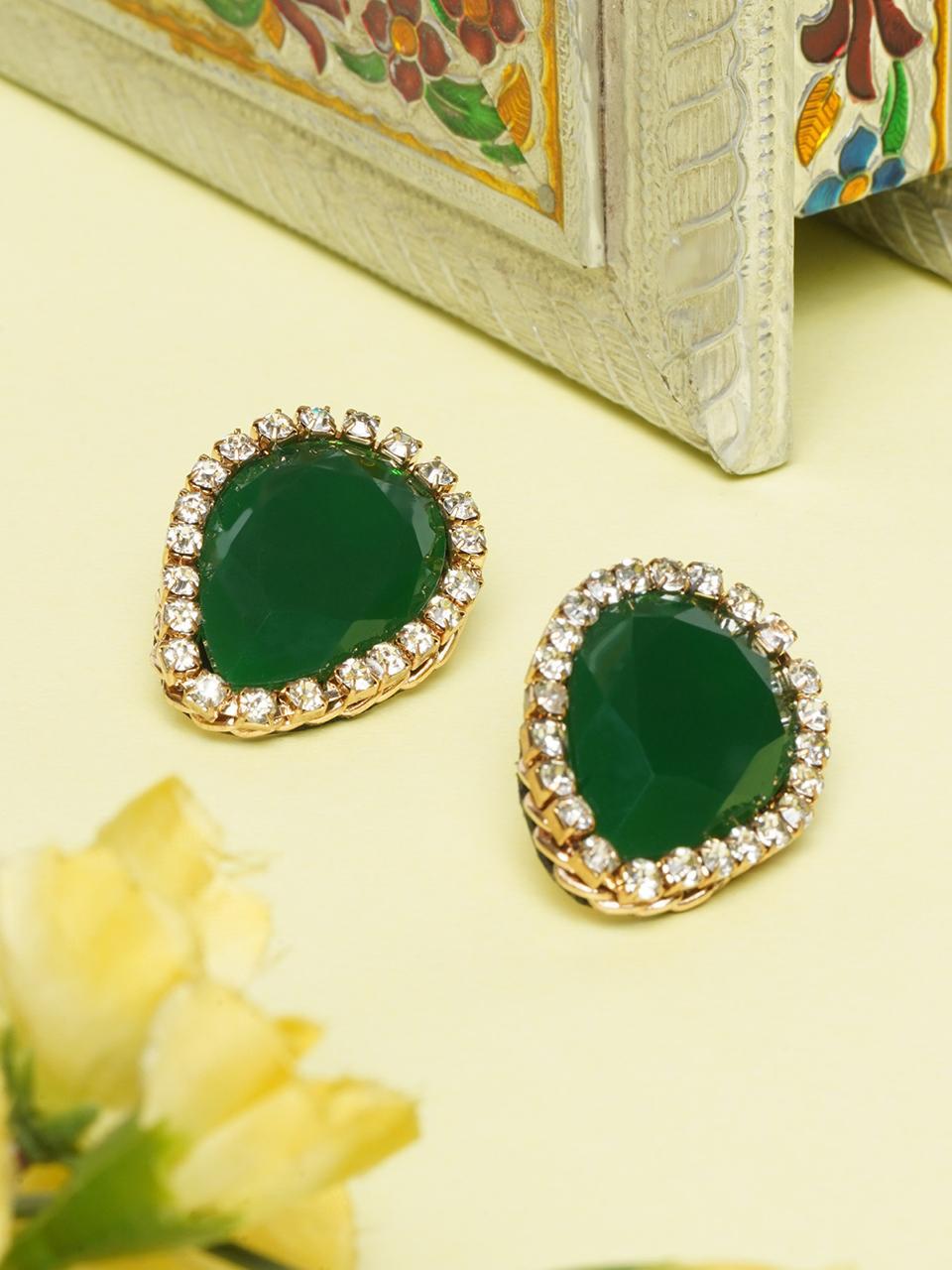 SK_1001 Green and Gold Teardrop Stud Earrings